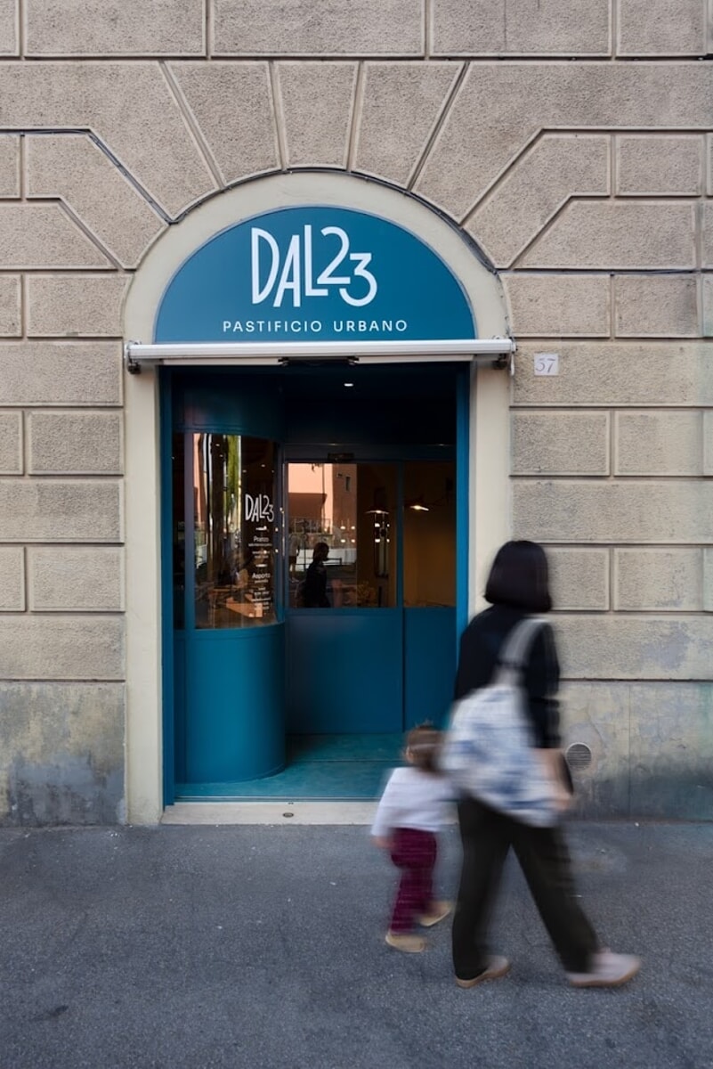 MXGO_EXP_RED%2Bgrain